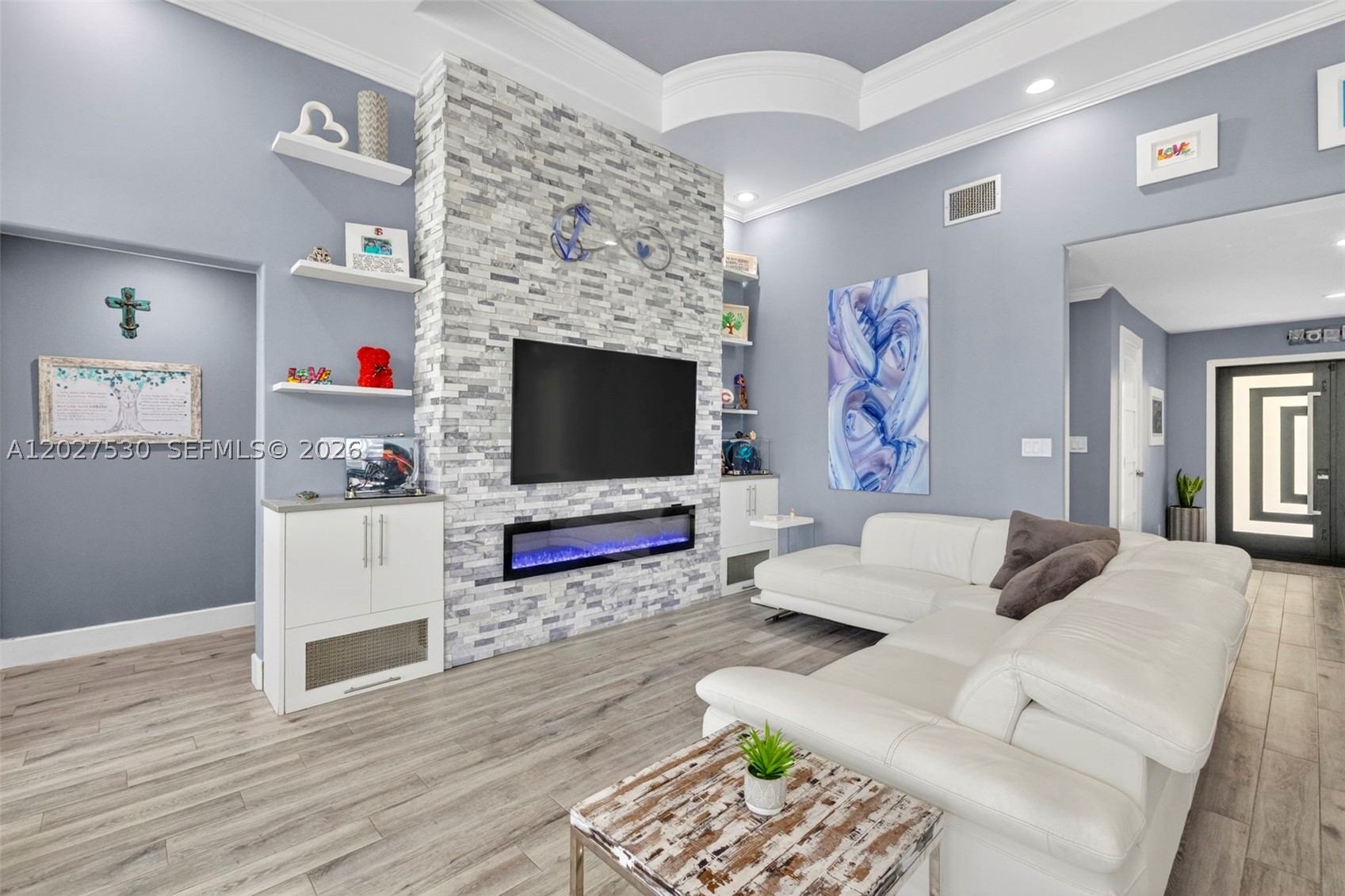 CYPRESS RUN - Residential