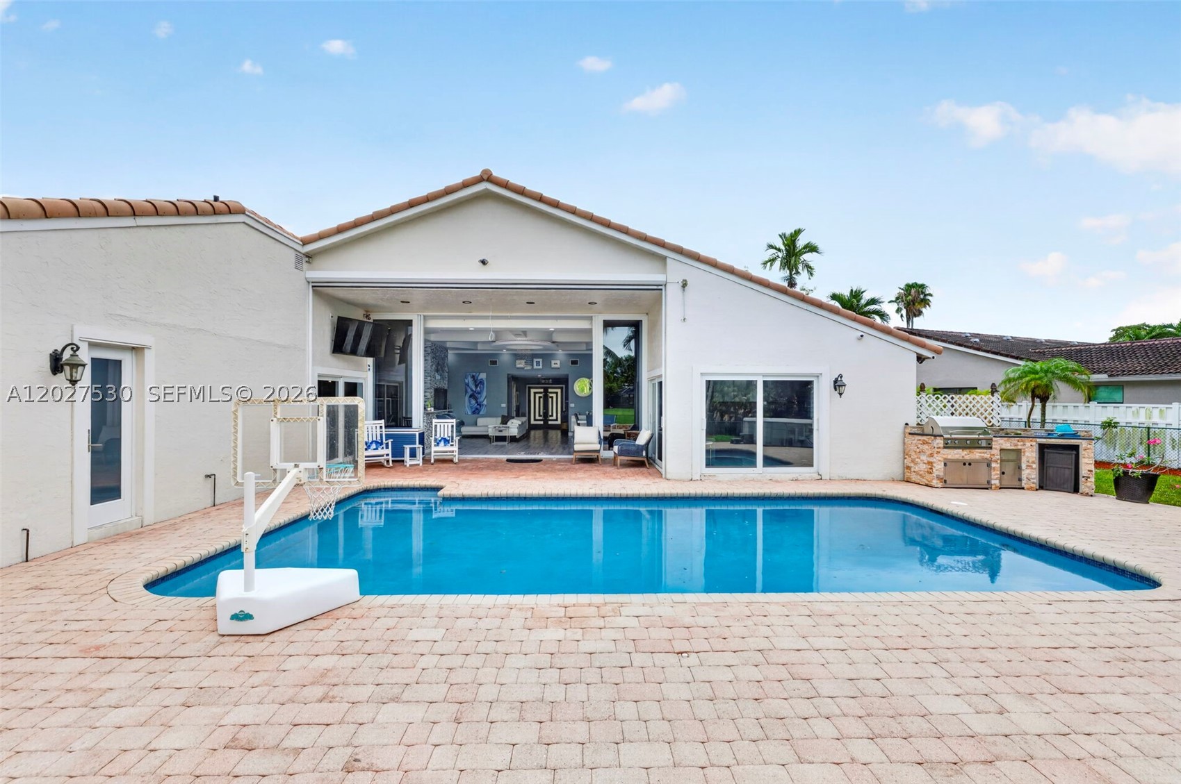 CYPRESS RUN - Residential