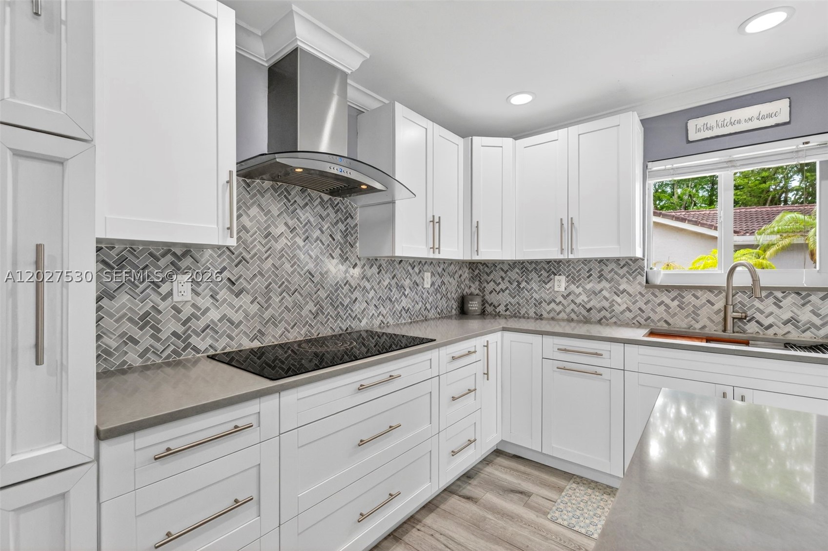 CYPRESS RUN - Residential