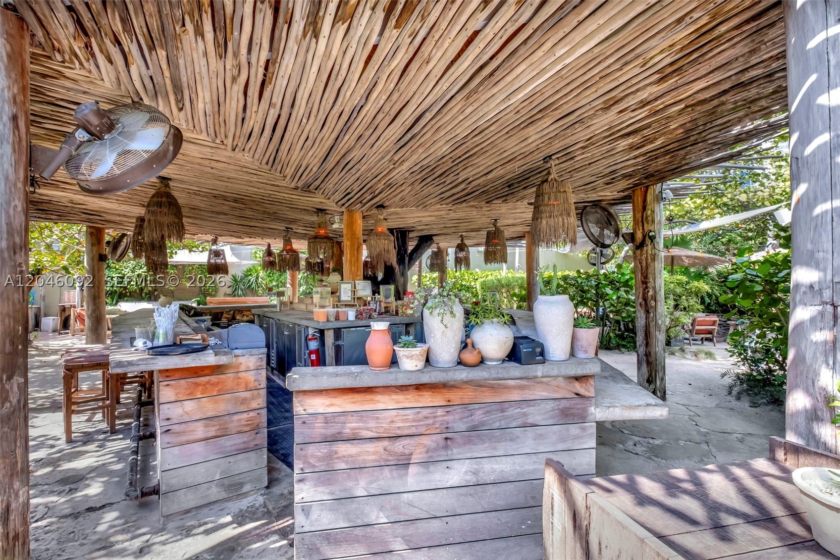 RONEY PALACE CONDO - Residential