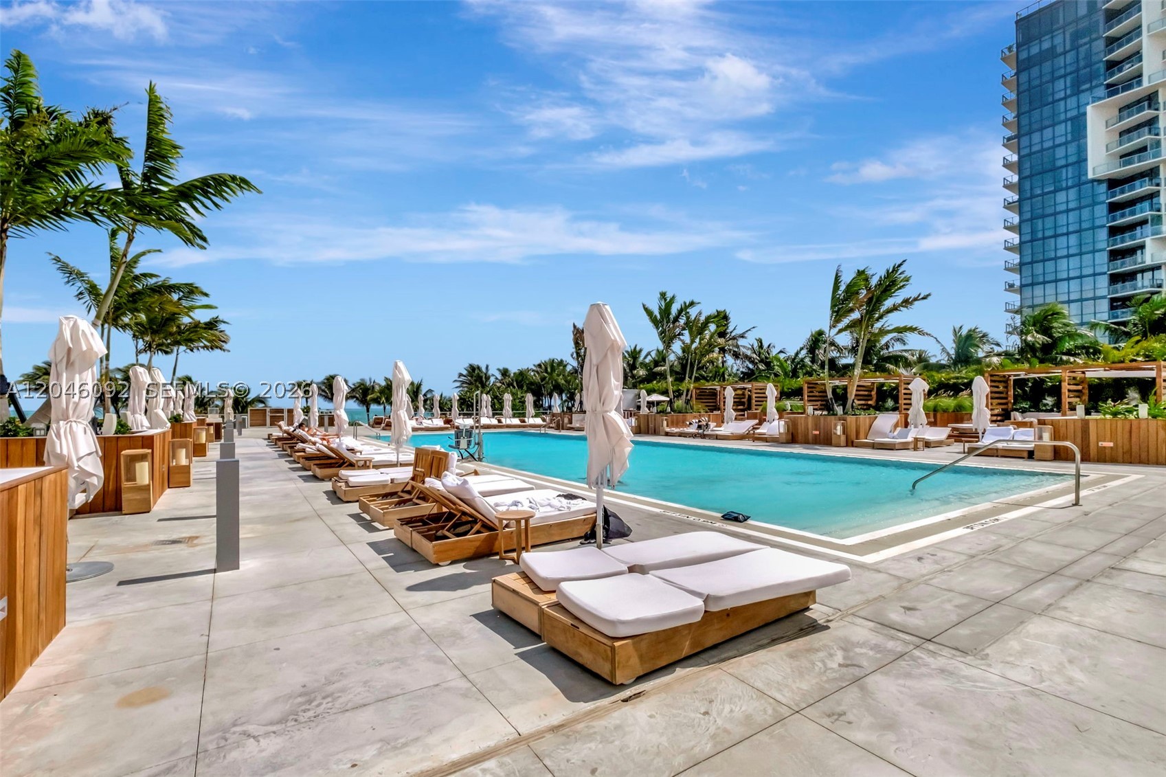 RONEY PALACE CONDO - Residential
