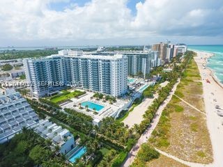 RONEY PALACE CONDO - Residential