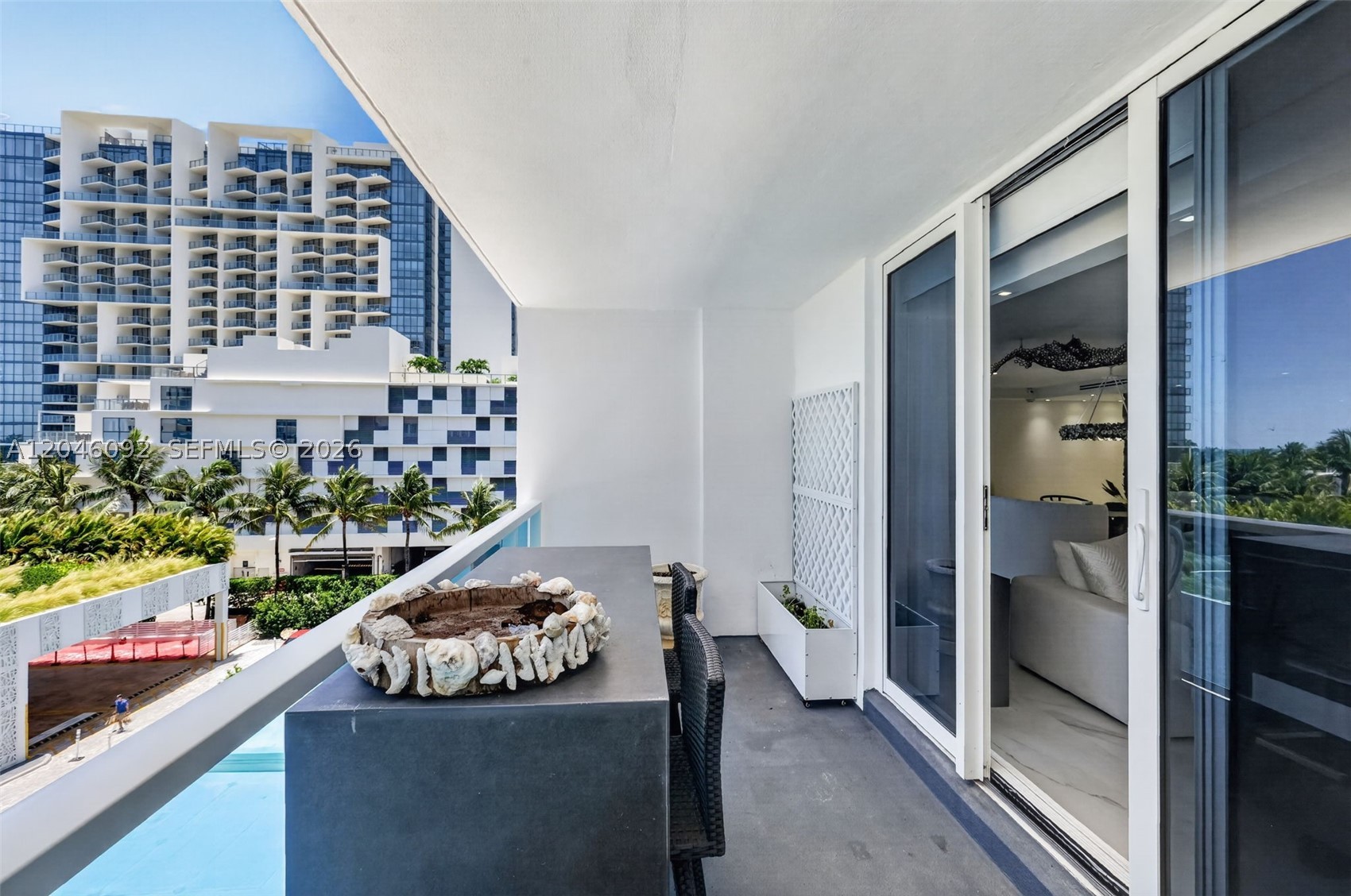RONEY PALACE CONDO - Residential