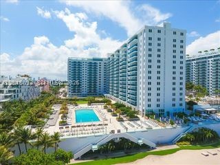 RONEY PALACE CONDO - Residential