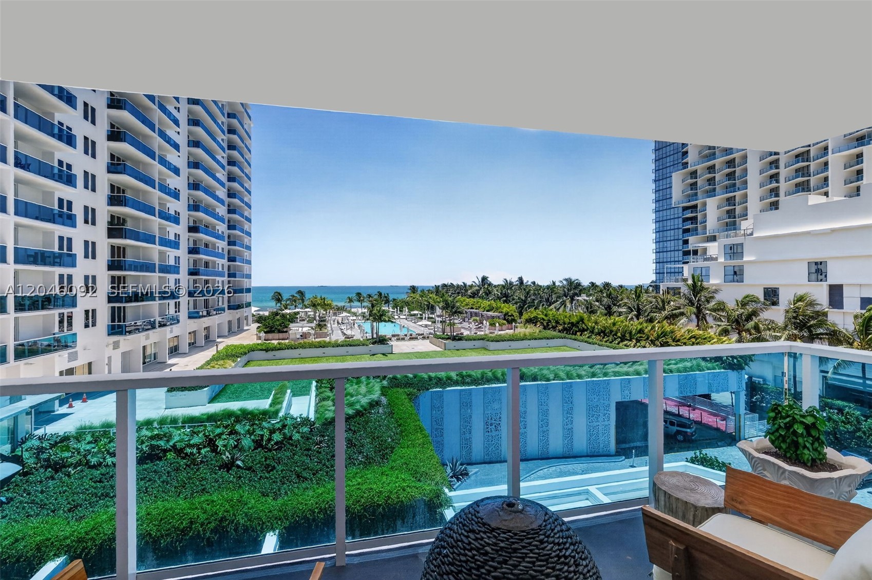 RONEY PALACE CONDO - Residential