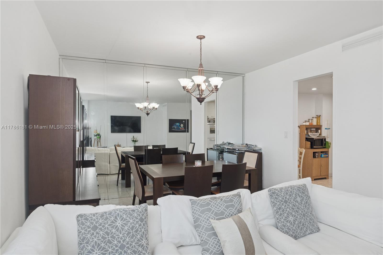 CRYSTAL HOUSE CONDO - Residential