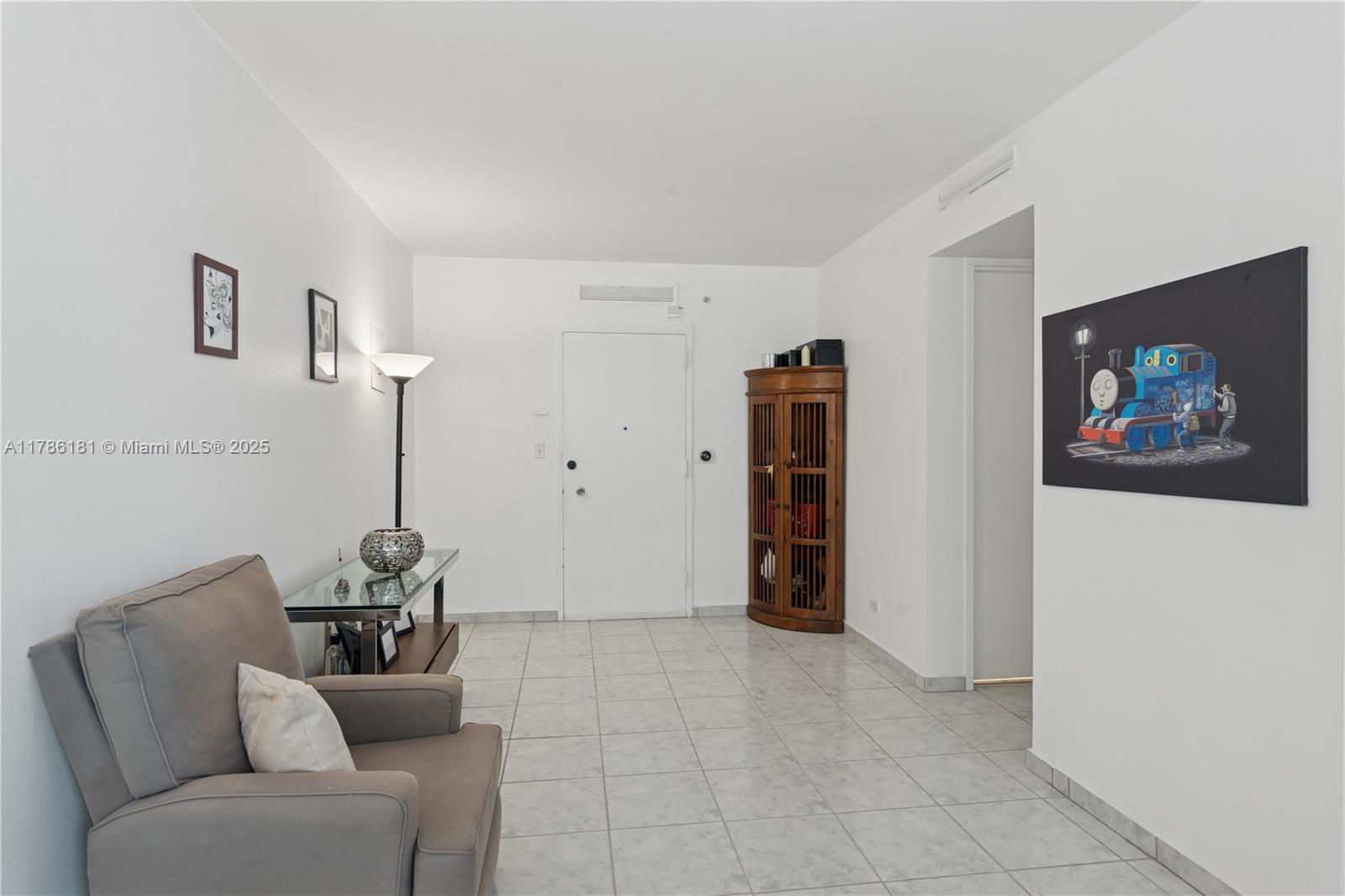 CRYSTAL HOUSE CONDO - Residential