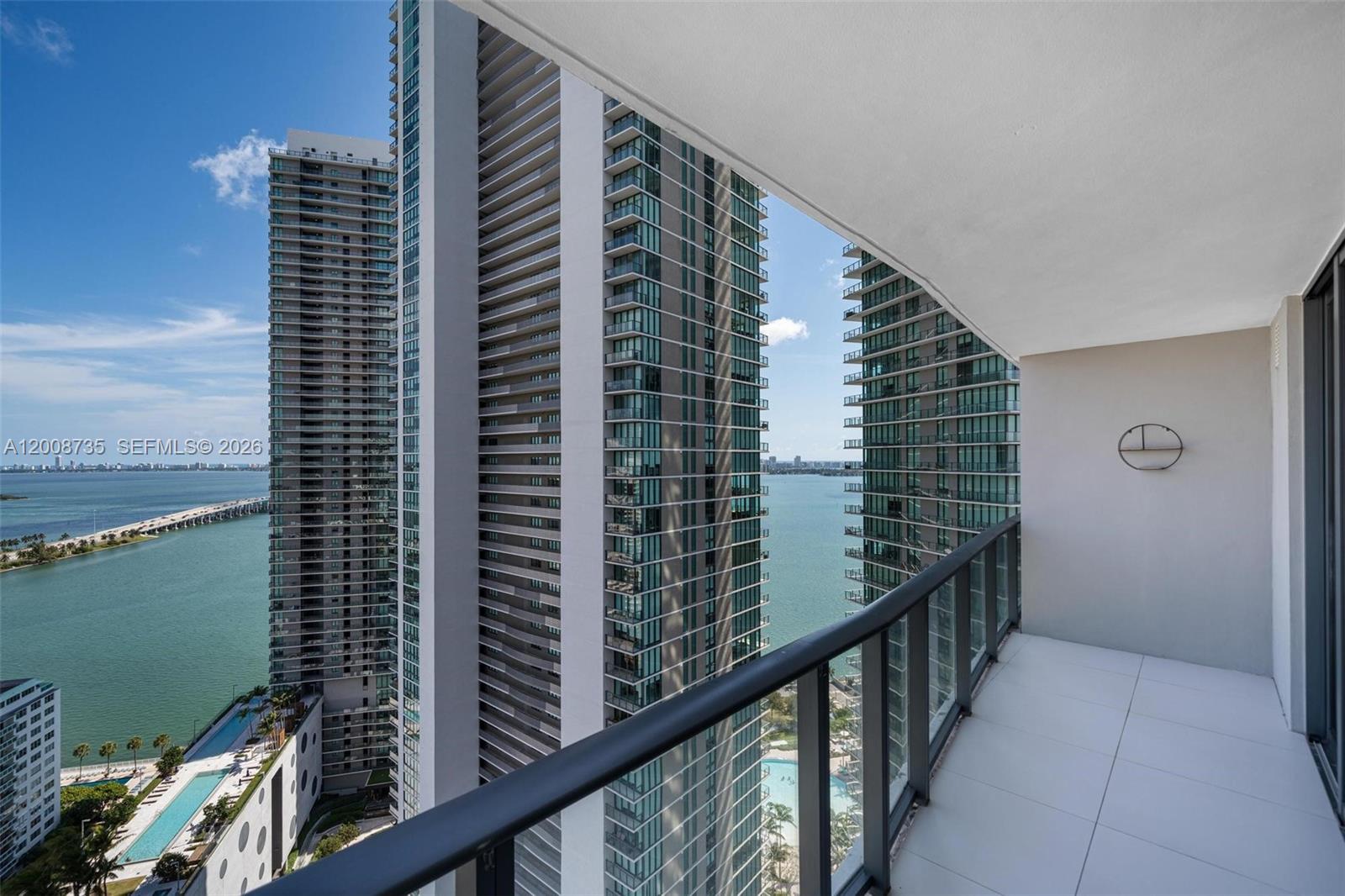 PARAISO BAYVIEWS CONDO - Residential
