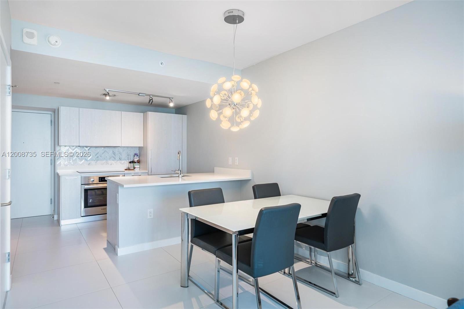 PARAISO BAYVIEWS CONDO - Residential