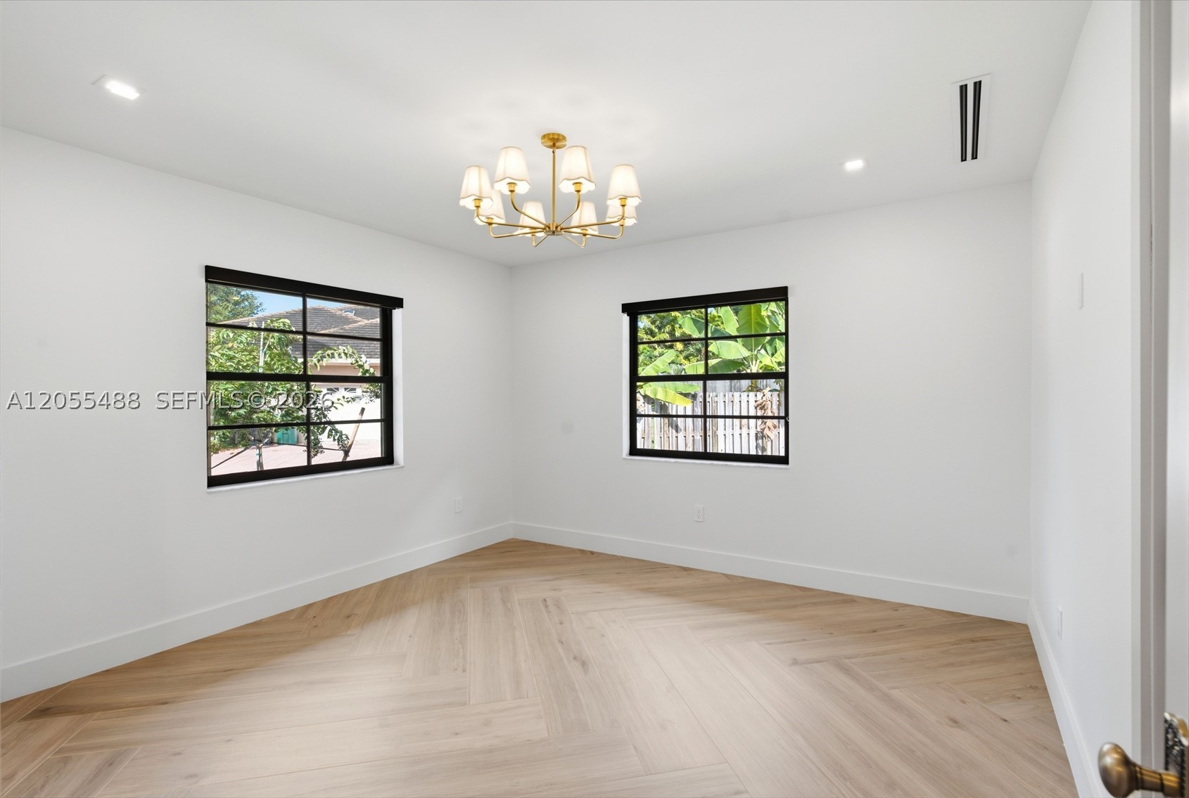 BANYAN COVE - Residential