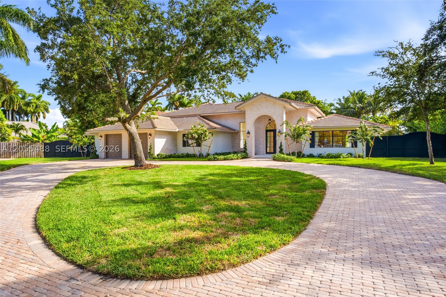 BANYAN COVE - Residential