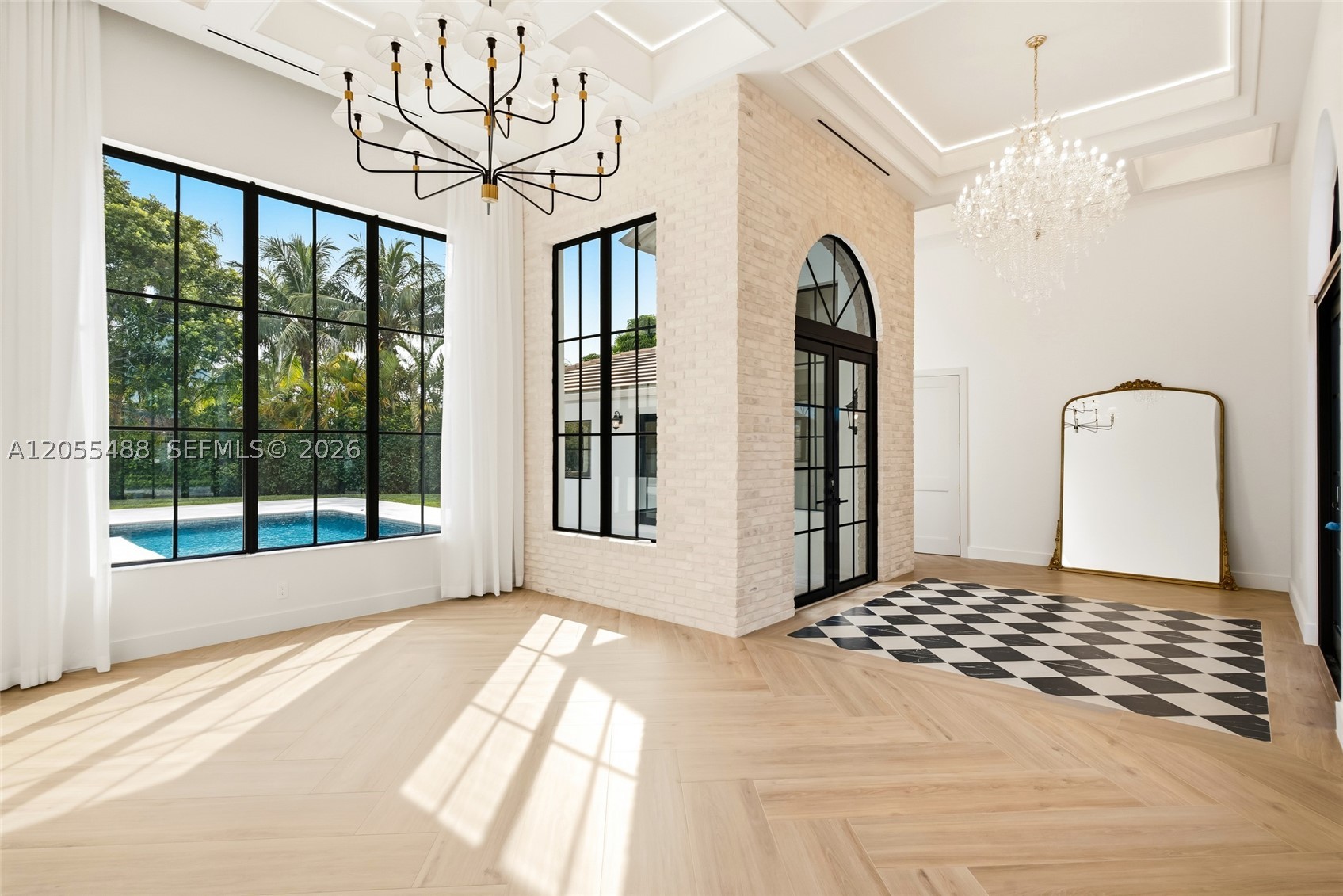 BANYAN COVE - Residential
