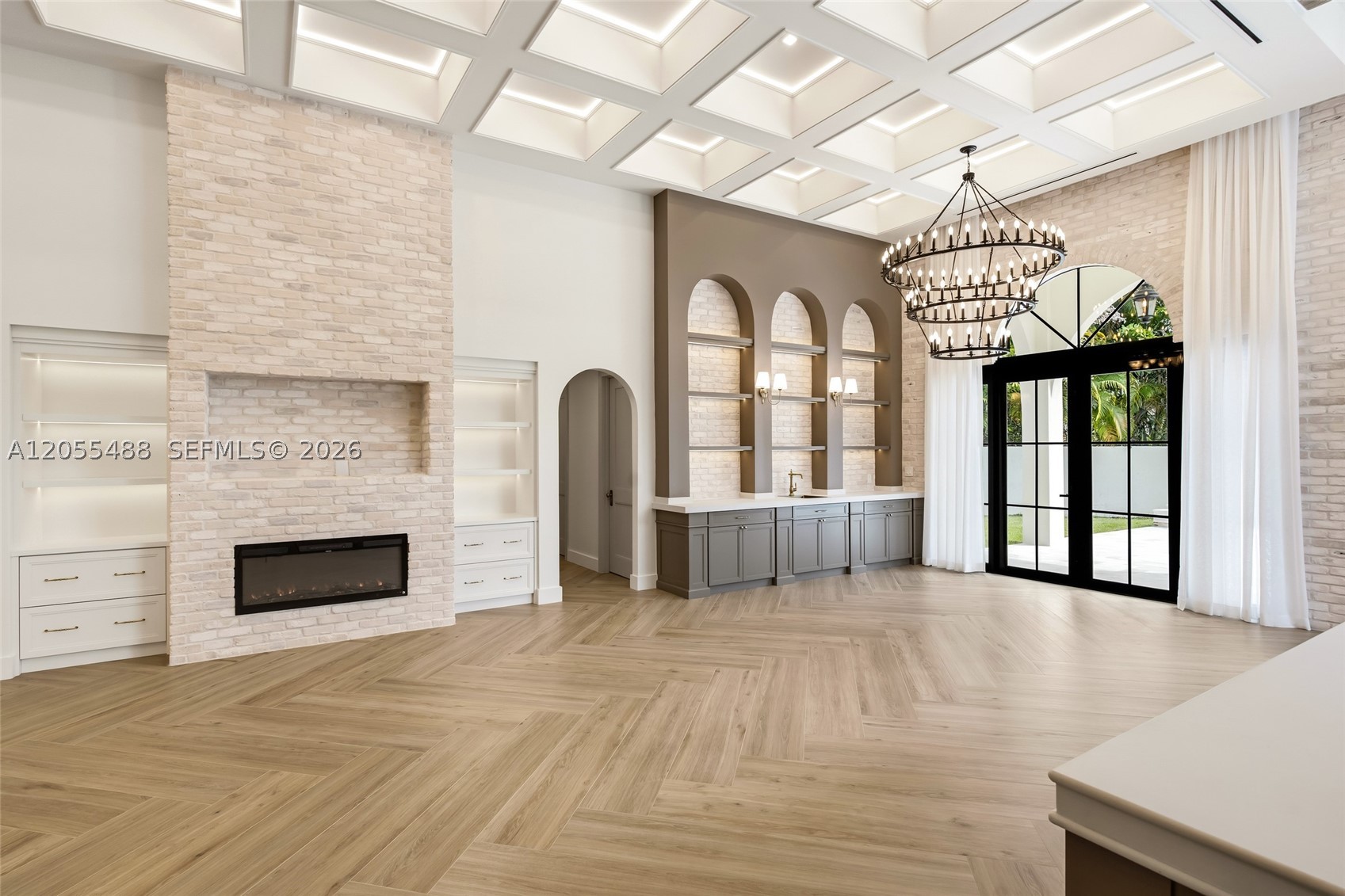 BANYAN COVE - Residential