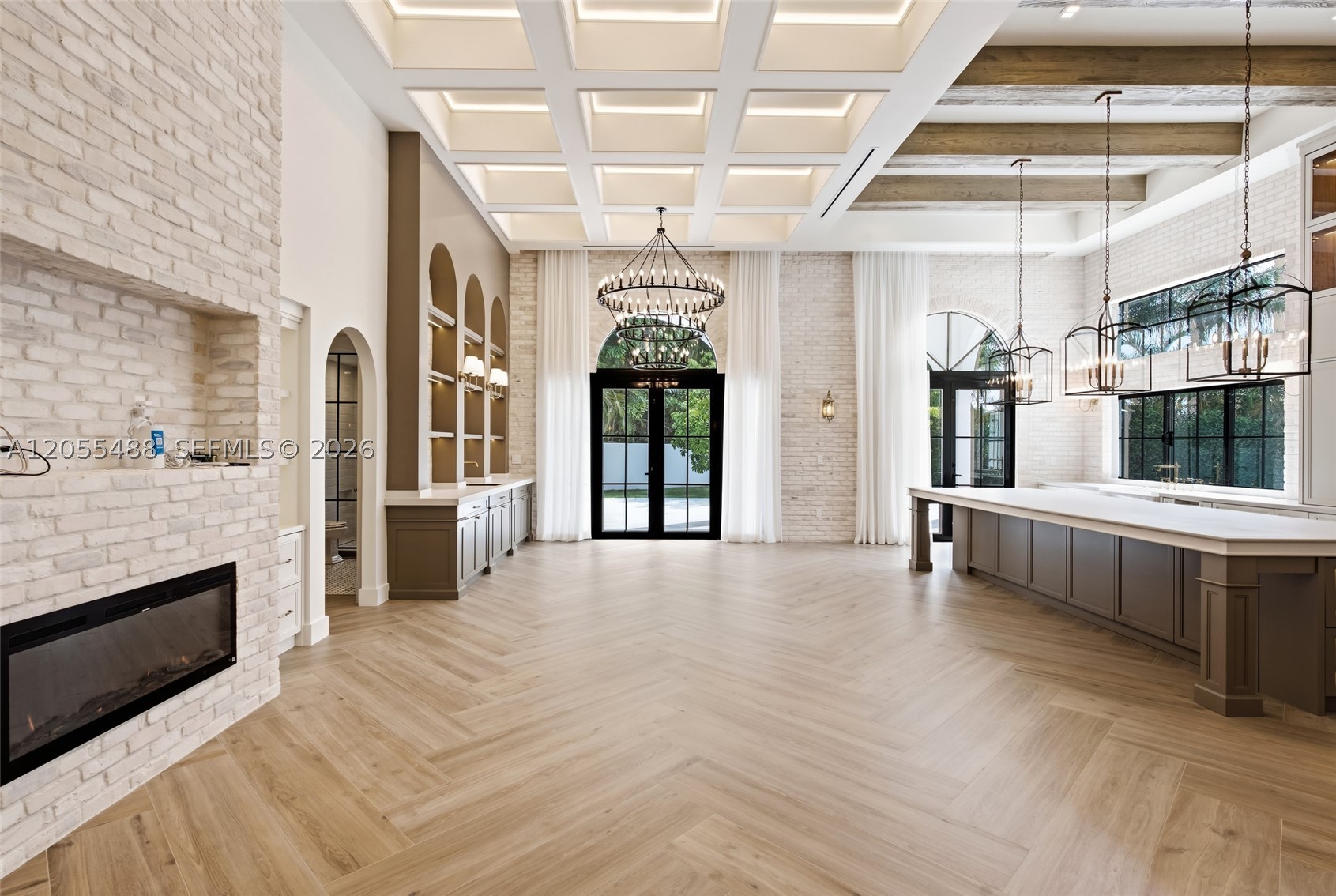 BANYAN COVE - Residential