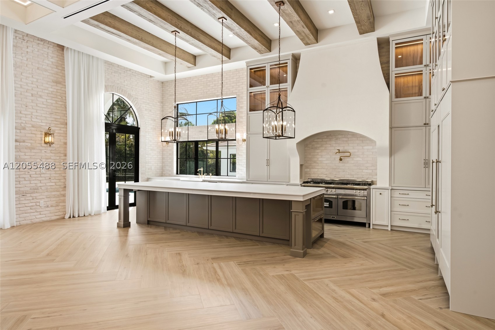 BANYAN COVE - Residential