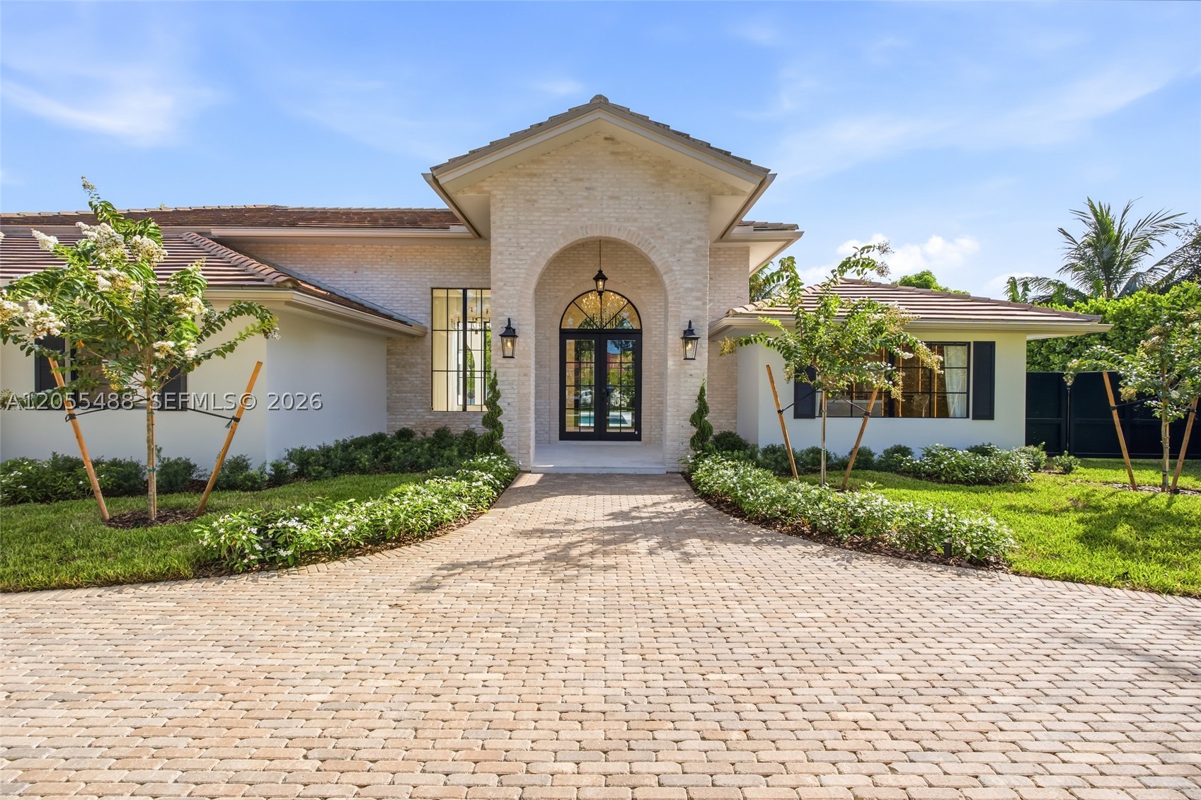 BANYAN COVE - Residential