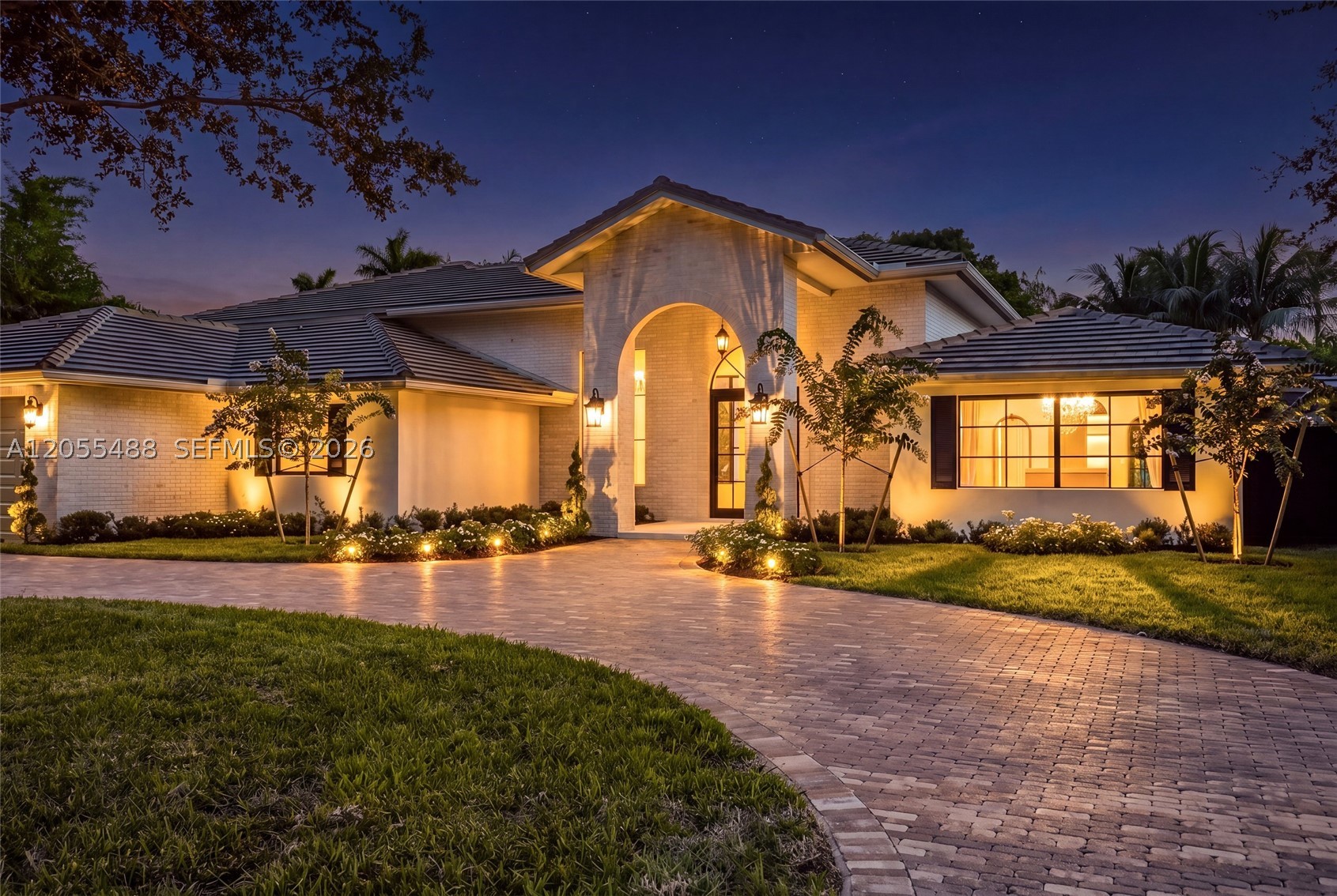 BANYAN COVE - Residential