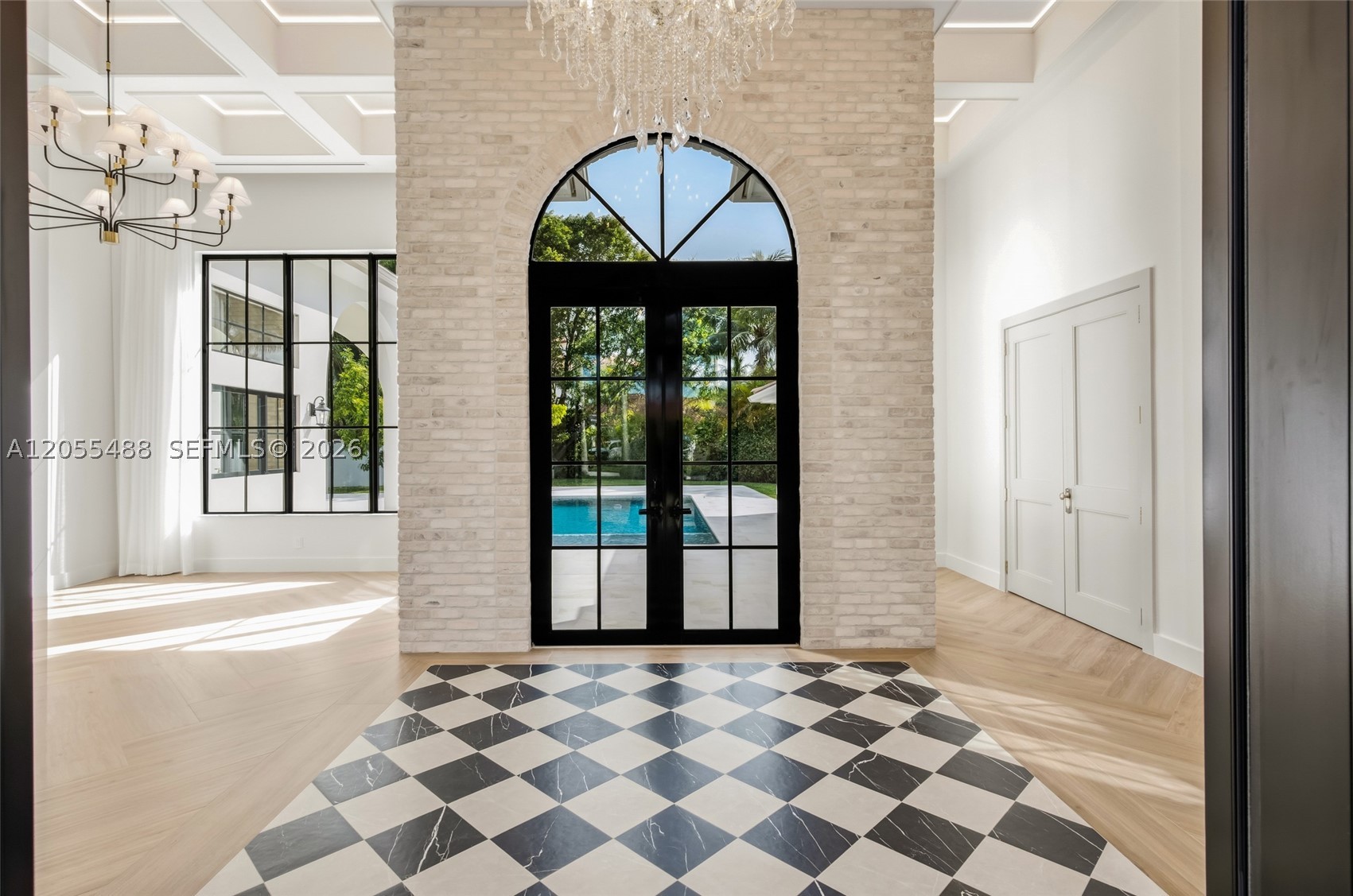 BANYAN COVE - Residential