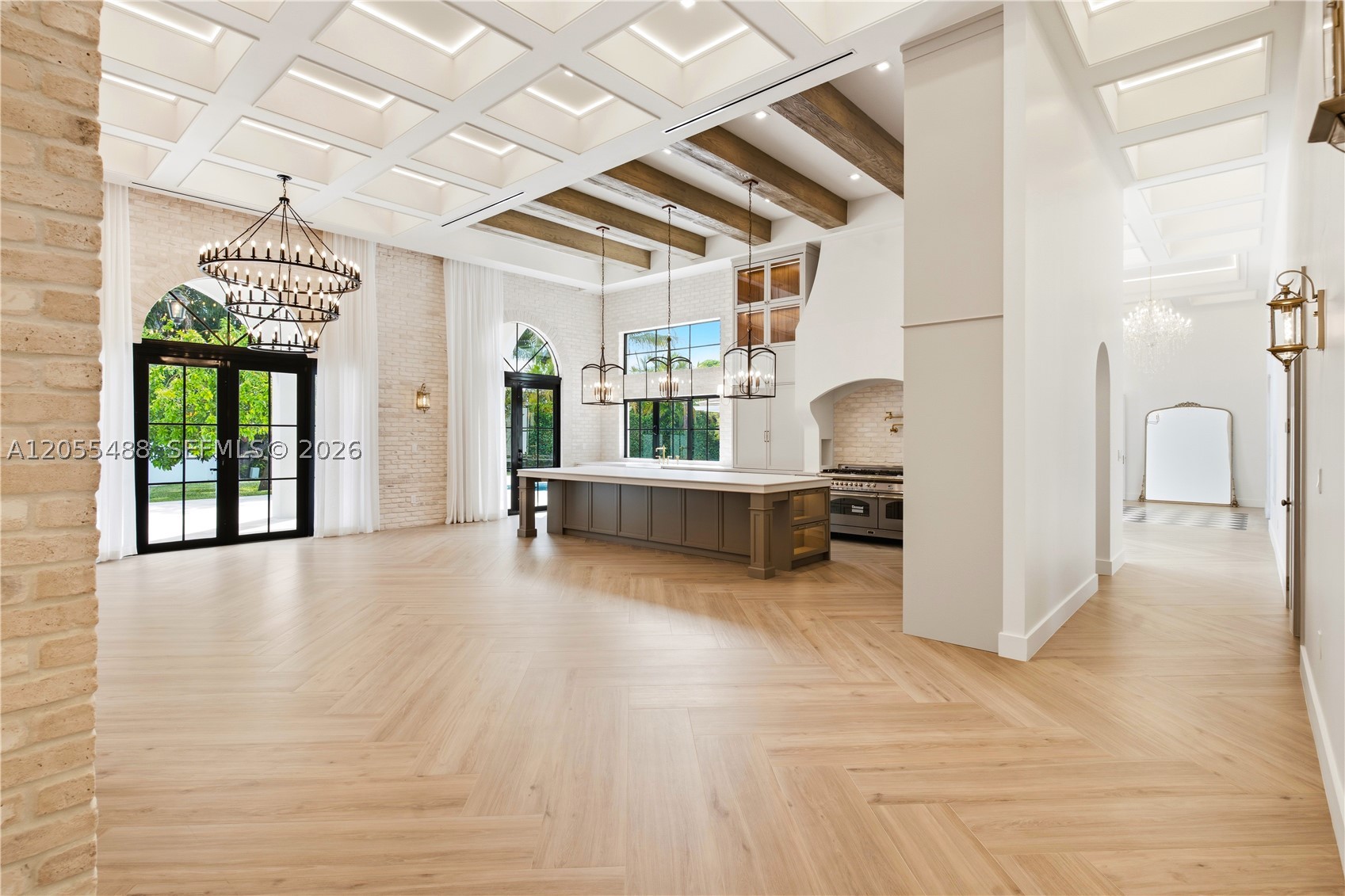 BANYAN COVE - Residential