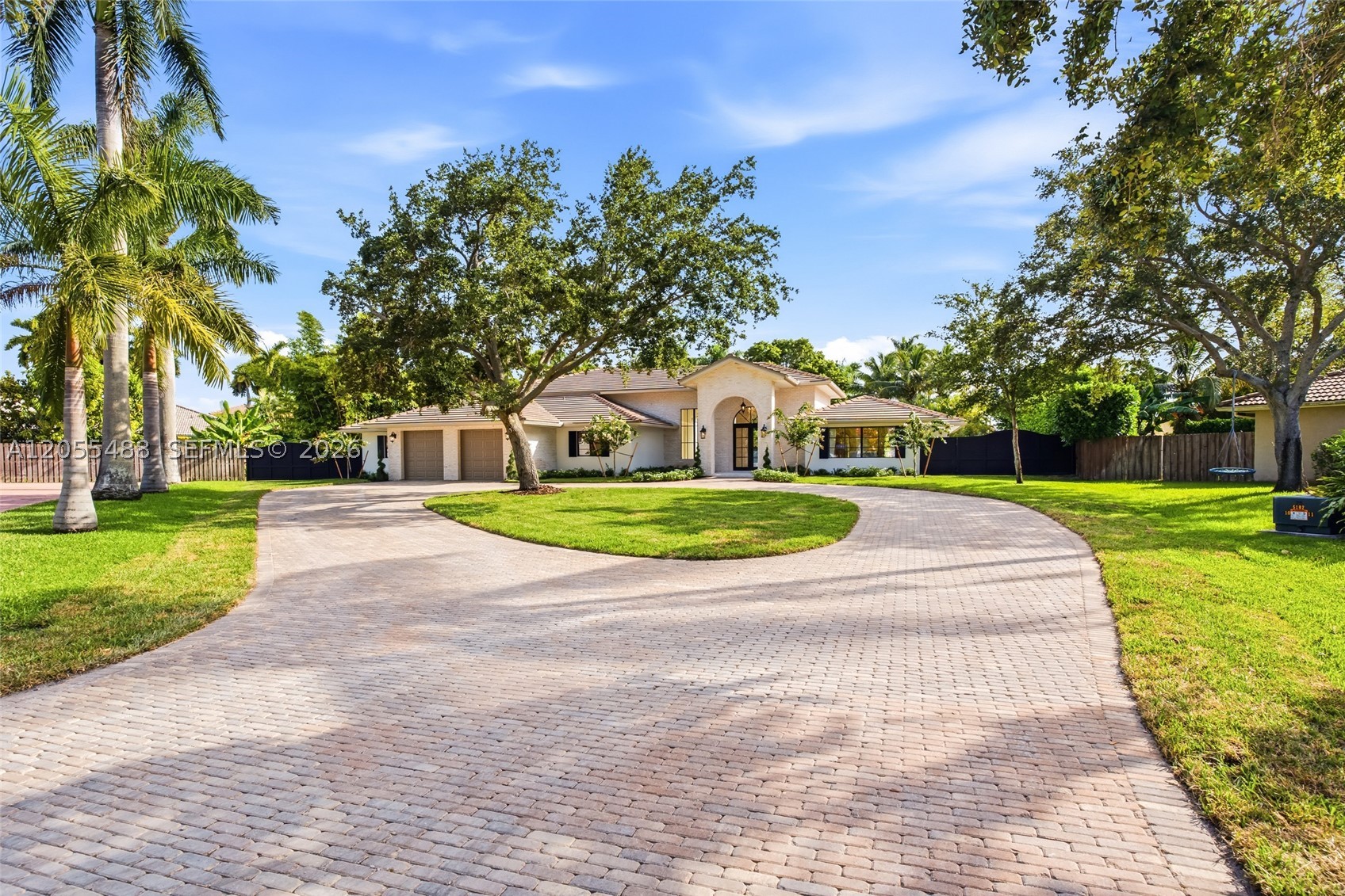 BANYAN COVE - Residential