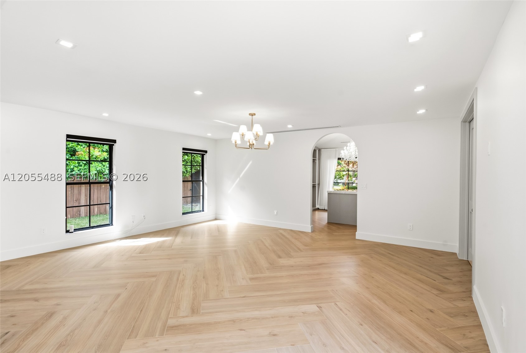 BANYAN COVE - Residential