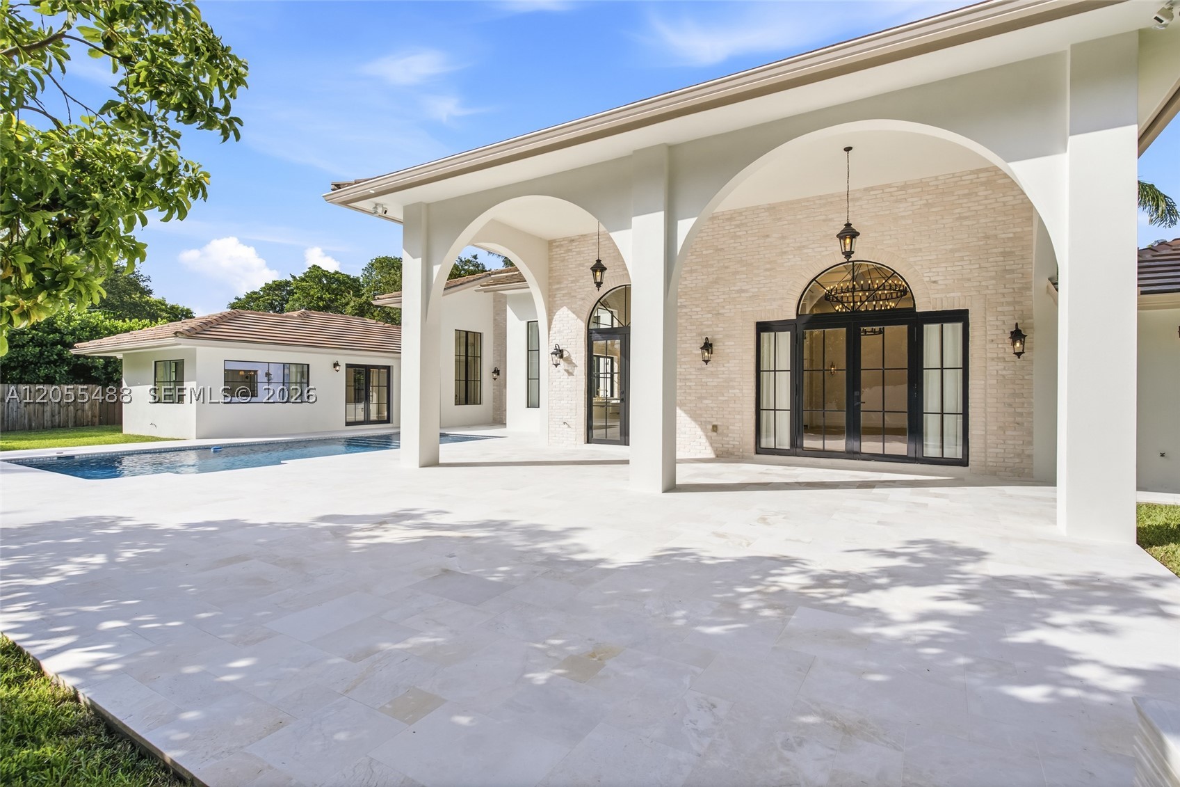BANYAN COVE - Residential