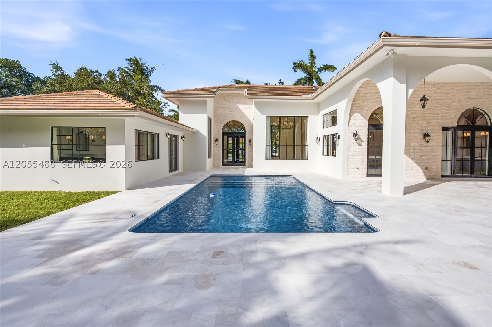 BANYAN COVE - Residential