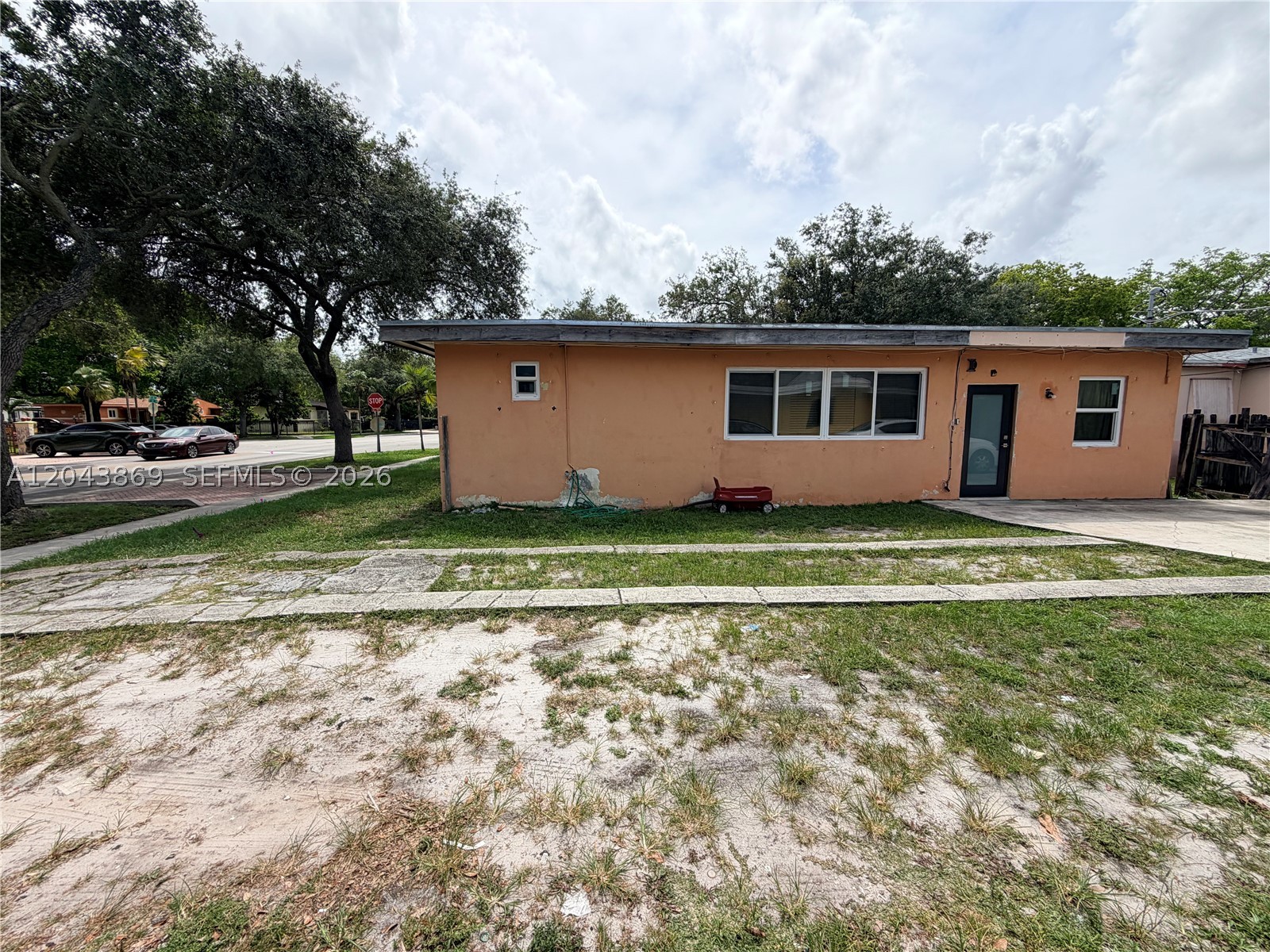BISCAYNE VILLAGE HEIGHTS - Residential