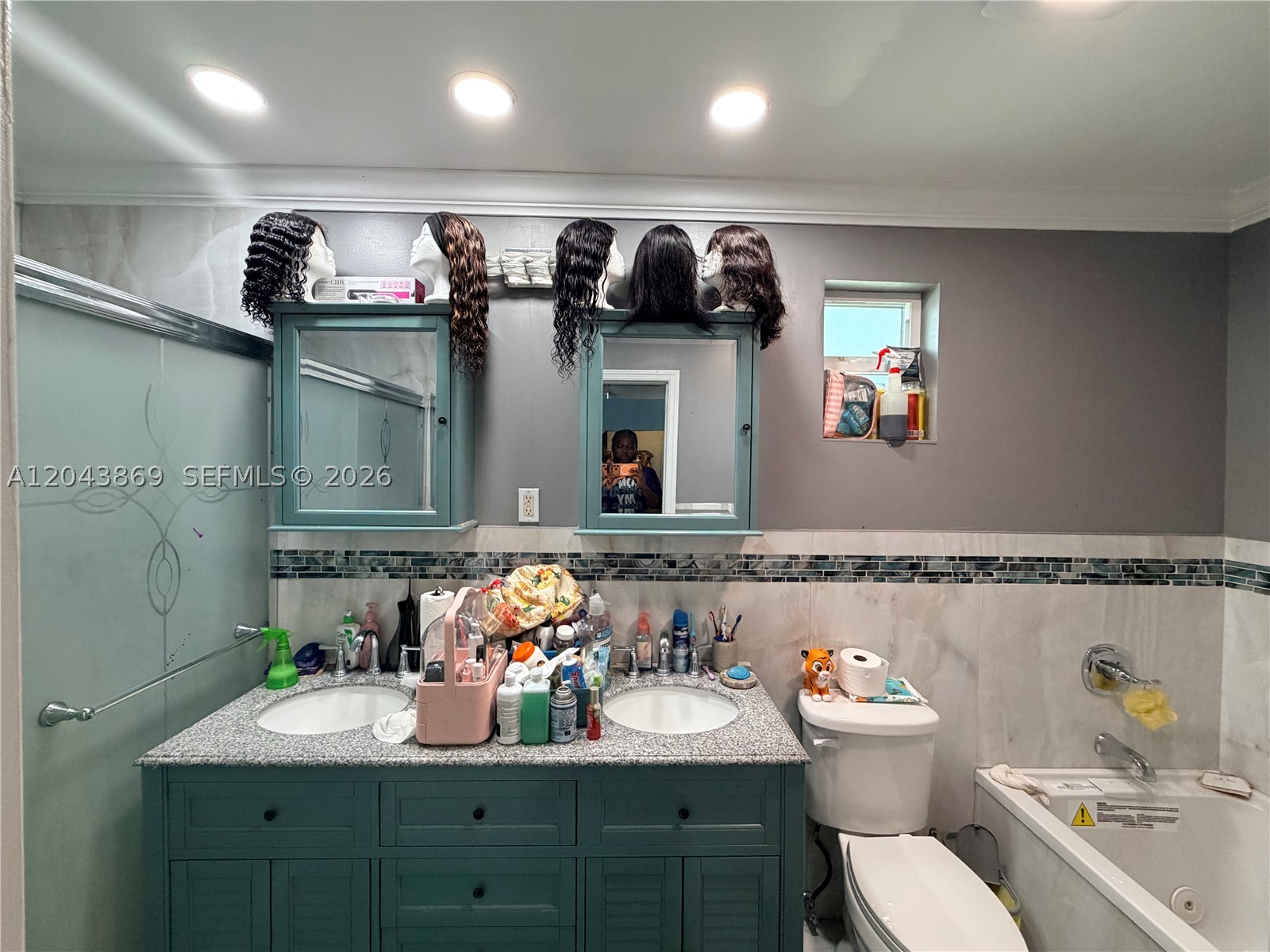 BISCAYNE VILLAGE HEIGHTS - Residential
