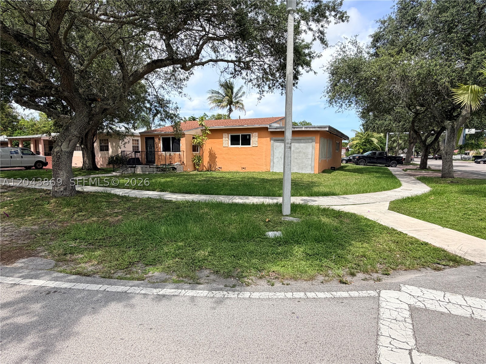 BISCAYNE VILLAGE HEIGHTS - Residential