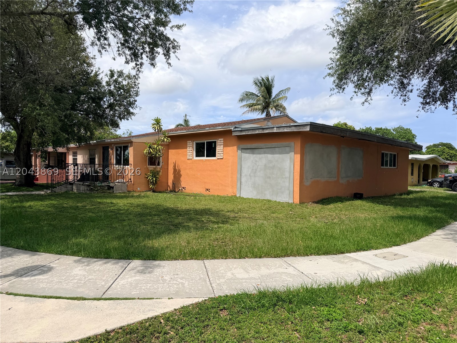 BISCAYNE VILLAGE HEIGHTS - Residential