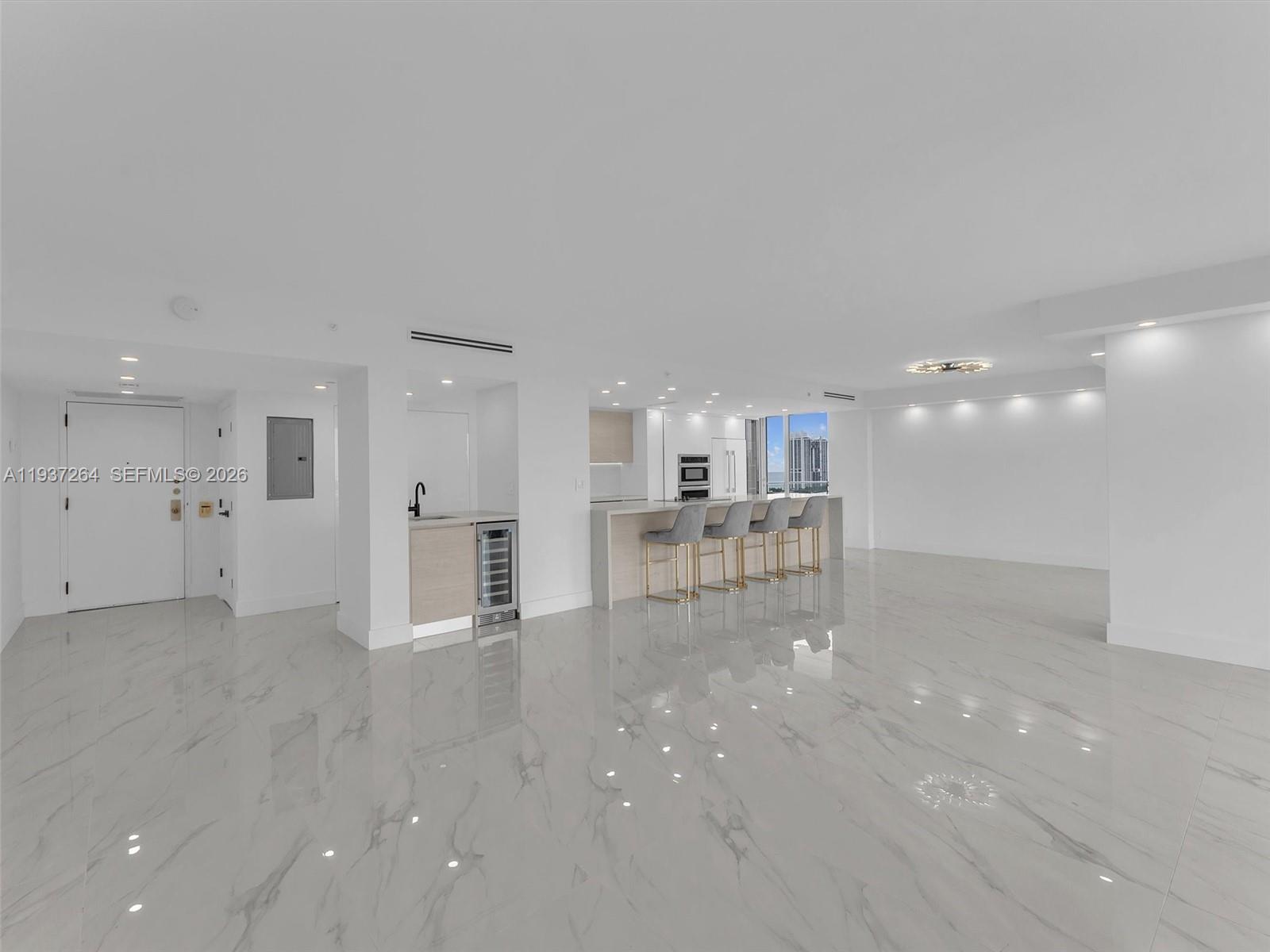 TURNBERRY ISLE CONDO - Residential