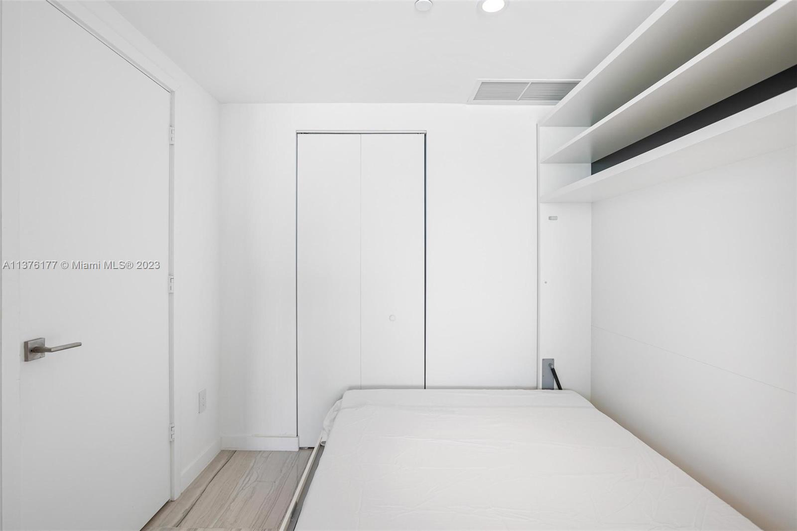 ONE PARAISO CONDO - Residential Lease