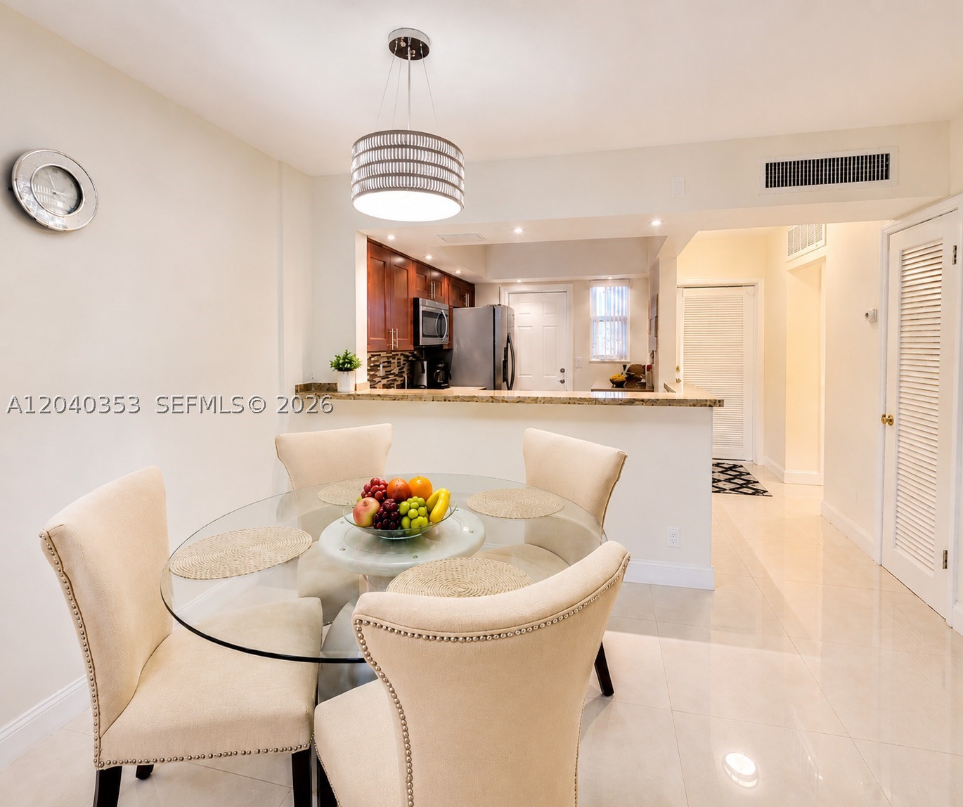 APRIL BREEZE CONDO - Residential