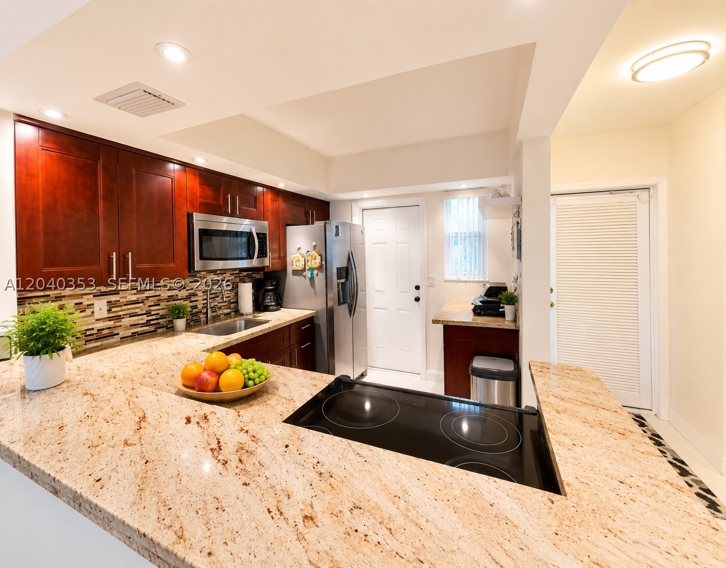 APRIL BREEZE CONDO - Residential