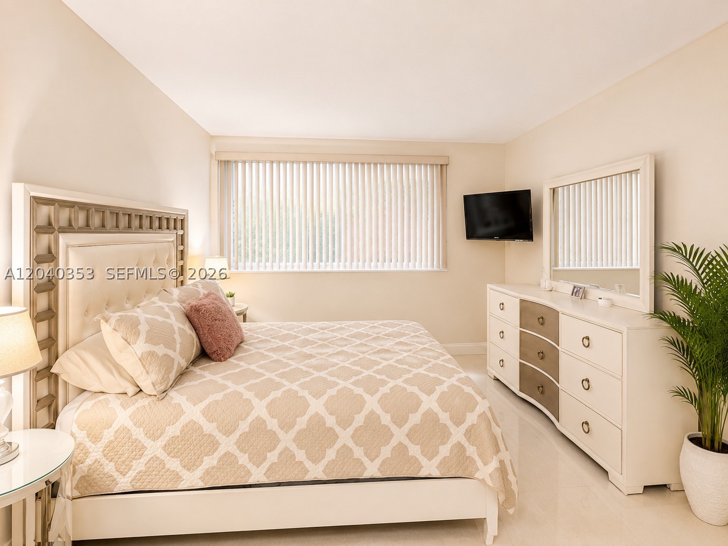 APRIL BREEZE CONDO - Residential