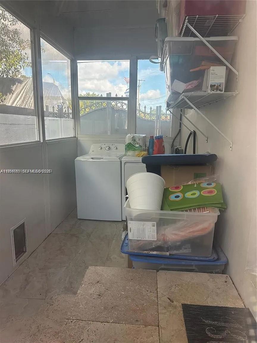 TAMIAMI TRAIL PARK - Residential Income