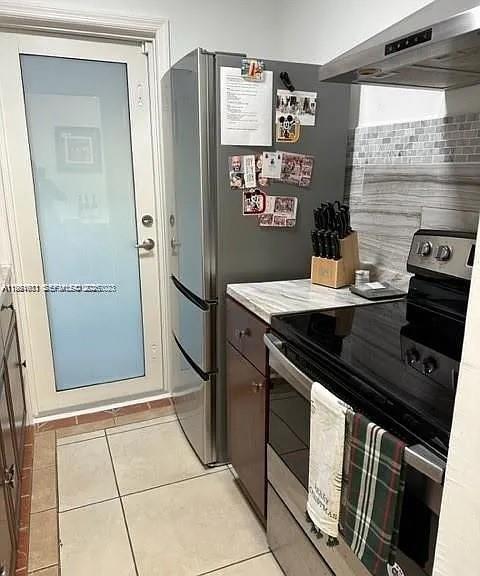 TAMIAMI TRAIL PARK - Residential Income