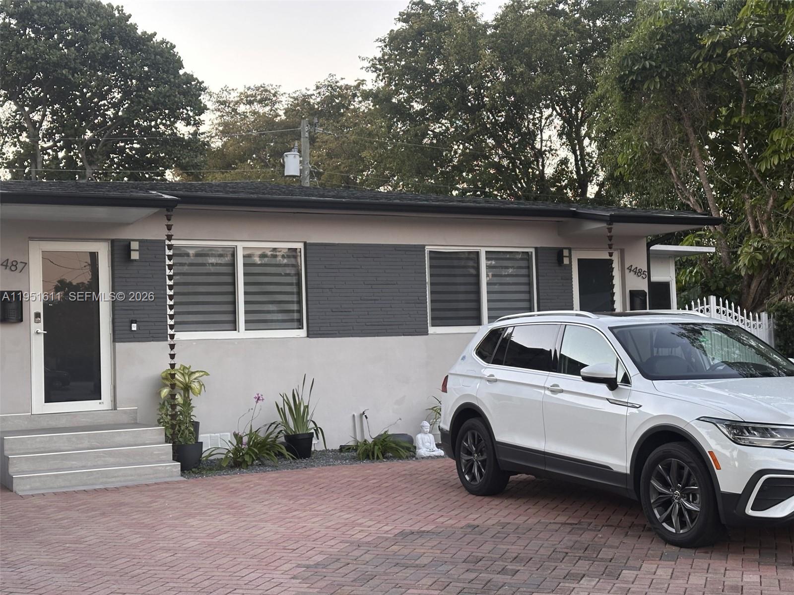 TAMIAMI TRAIL PARK - Residential Income