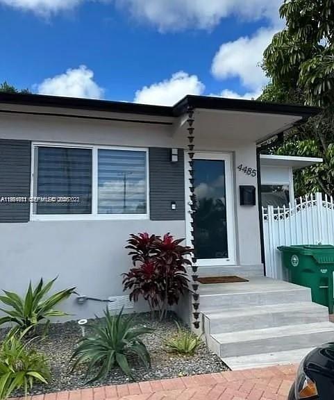 TAMIAMI TRAIL PARK - Residential Income
