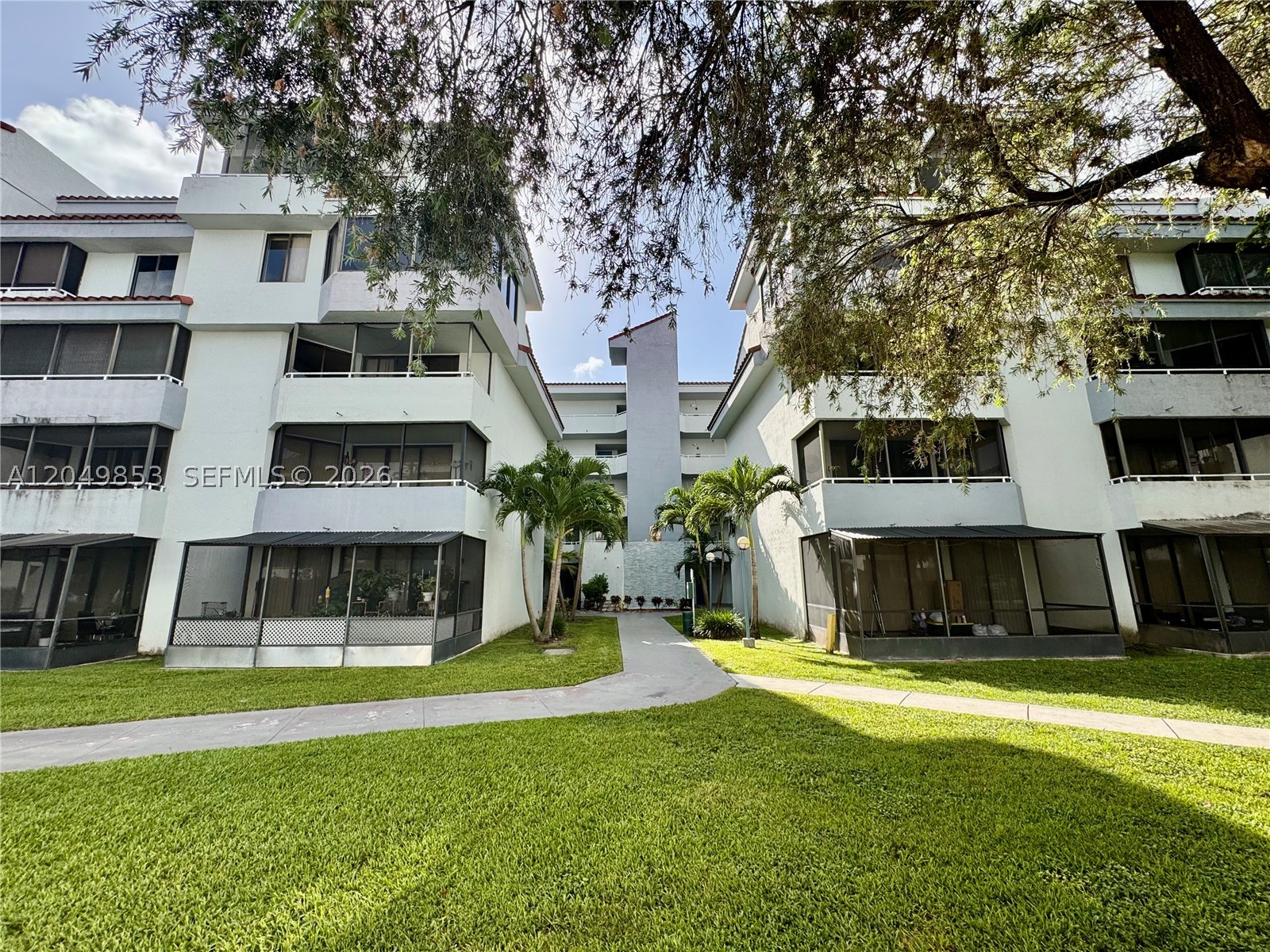 VERABELLA FALLS CONDO - Residential Lease