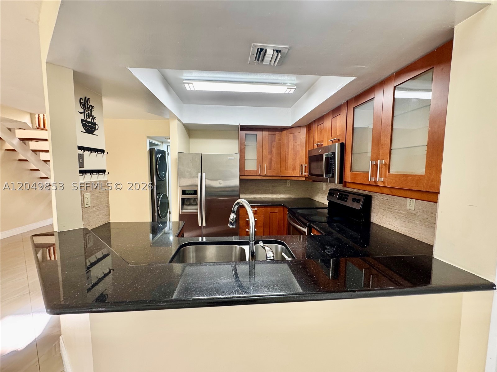 VERABELLA FALLS CONDO - Residential Lease