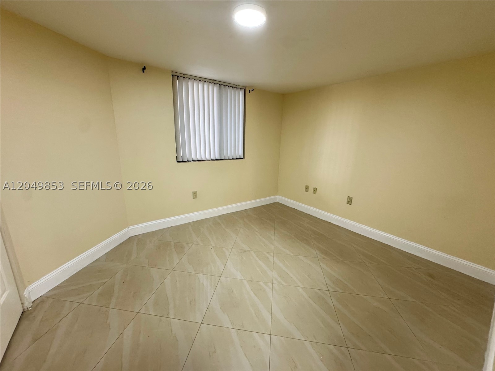 VERABELLA FALLS CONDO - Residential Lease