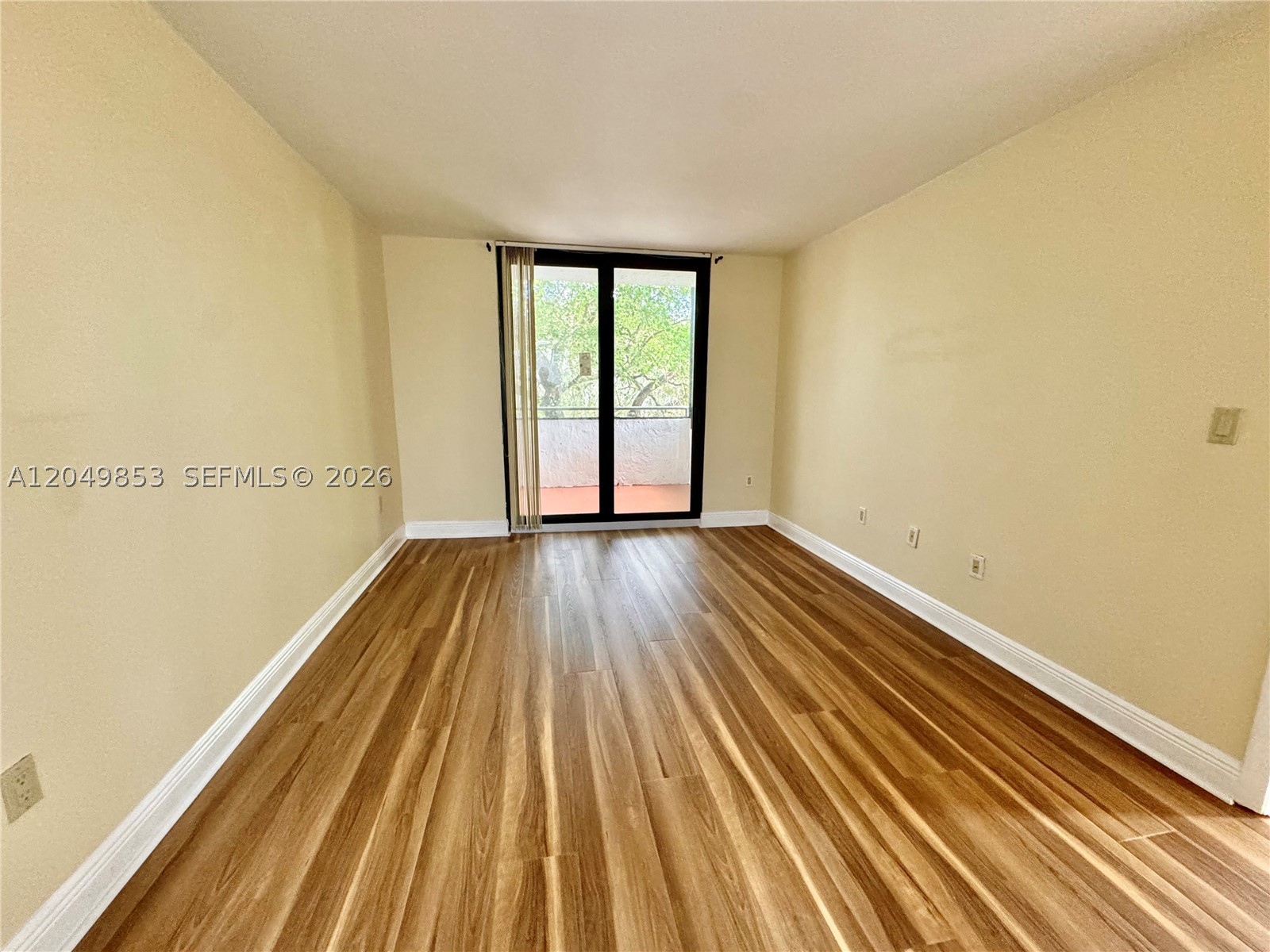 VERABELLA FALLS CONDO - Residential Lease