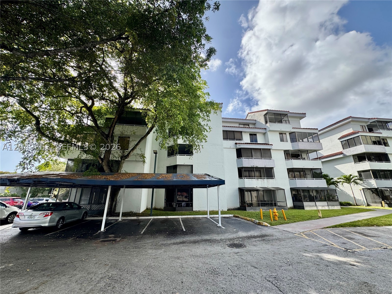 VERABELLA FALLS CONDO - Residential Lease