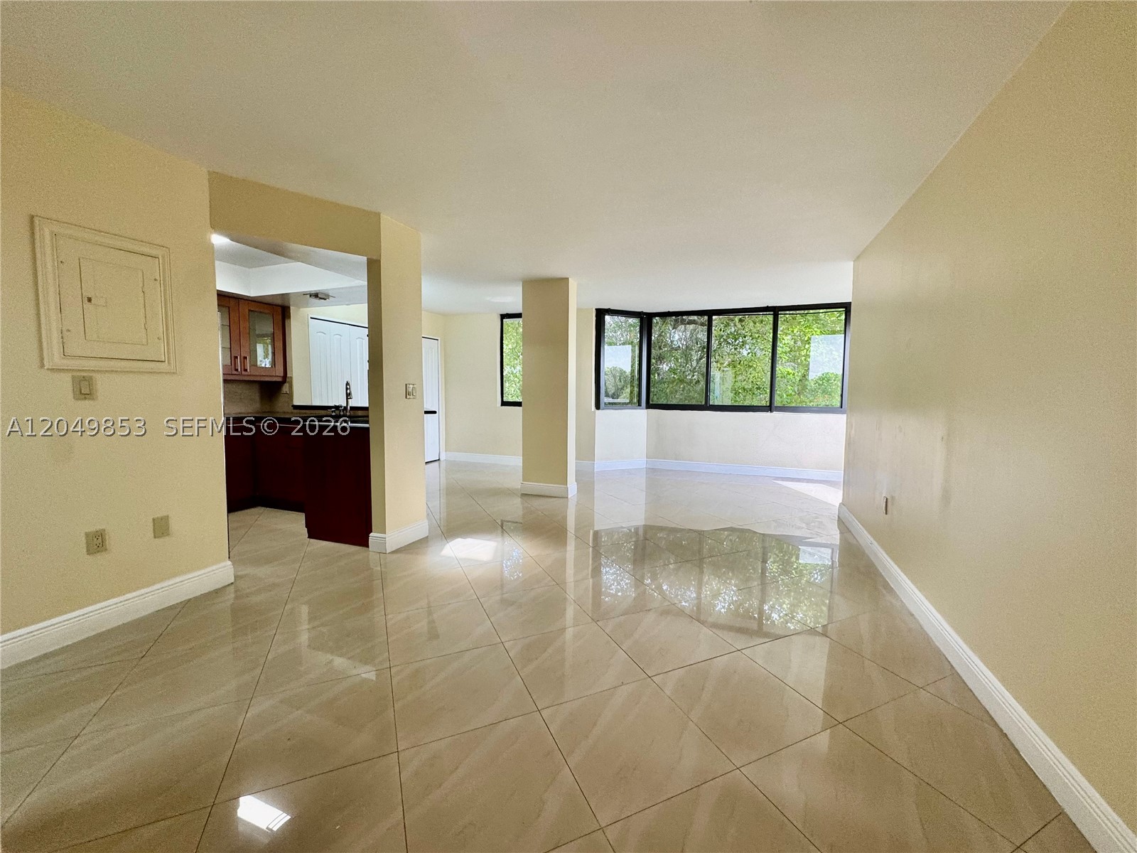 VERABELLA FALLS CONDO - Residential Lease