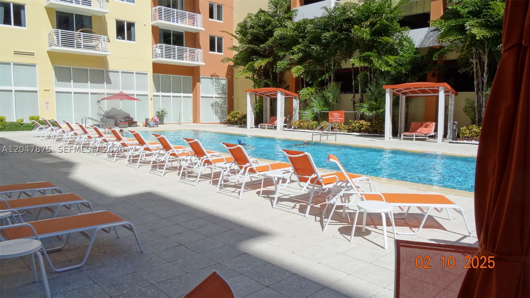 VENTURE AT AVENTURA WEST - Residential