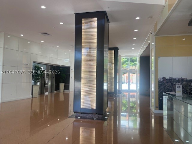 VENTURE AT AVENTURA WEST - Residential