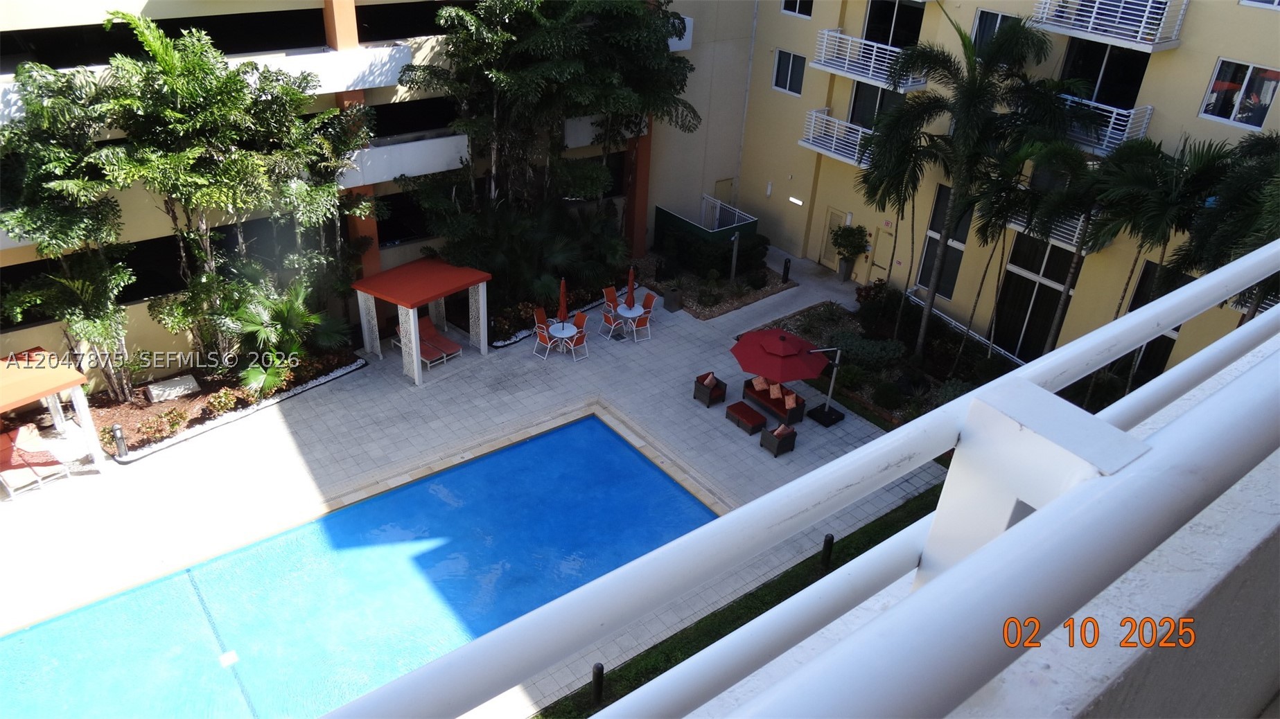 VENTURE AT AVENTURA WEST - Residential