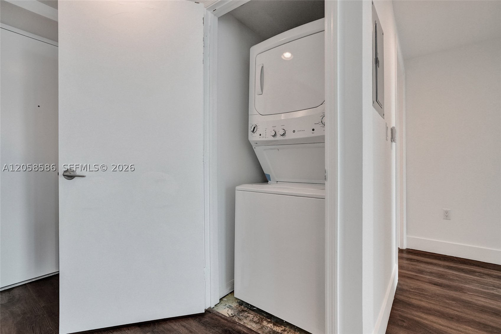 500 BRICKELL WEST CONDO - Residential